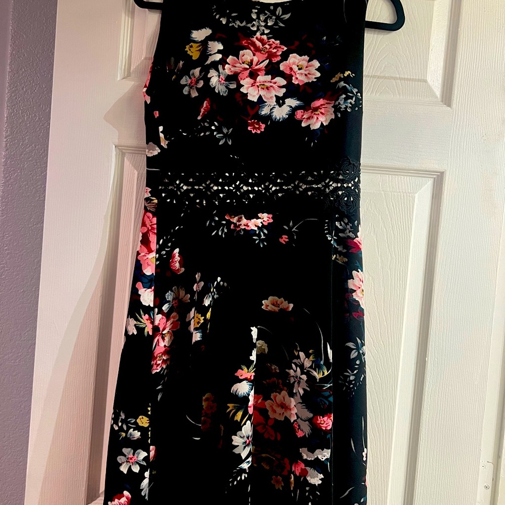 Causal dress